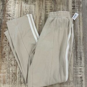 Old Navy fleece track pants with pockets
